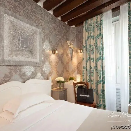 Hotel Saint-paul Le Marais Paris